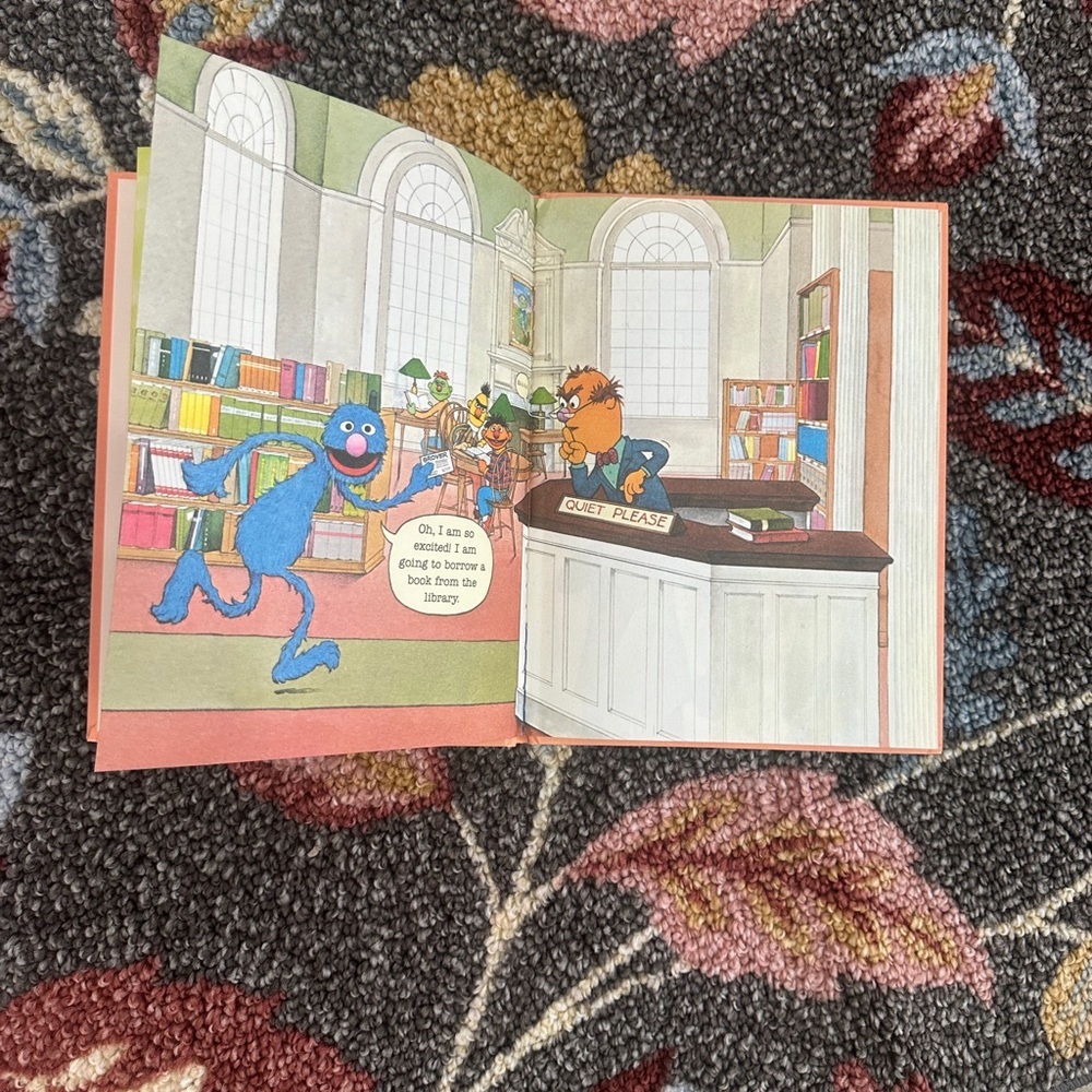 Sesame Street Grover Reading on Orange Cover with Green Table - Picture 15 of 15